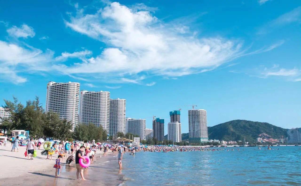 【平日不加收~巽寮湾海公园】￥268元起秒杀豪华山景房+景观大阳台+赠送双人海公园水上乐园门票+特色炒花甲，可升级正面海景房~酒店楼下“奶粉”沙滩畅玩！0距离享海~听着浪声入眠，有效期截止到2025年6月30日（售至25.6.29）