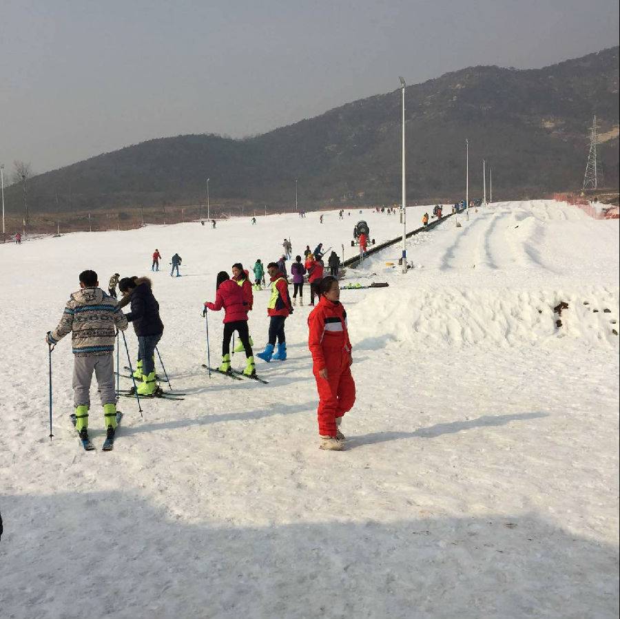 【限时抢购】招远横掌苑国际冰雕展 酷捷卡丁车 必捷滑雪场戏雪套票49