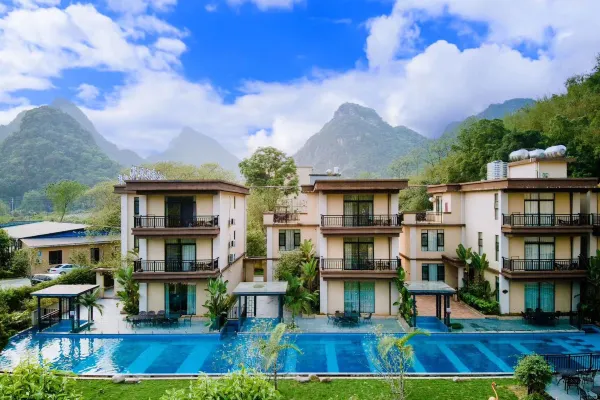 【英德·水云雅舍民宿】平日周末不加收！¥299元抢英西峰林宝藏轻奢民宿水云畔山双床房+双人早餐+独享公区汤泉2池水+无限次公区泳池+赠送两张峰林豆研坊体验券，隐藏在清远“世外桃源，毗邻英西峰林胜景！