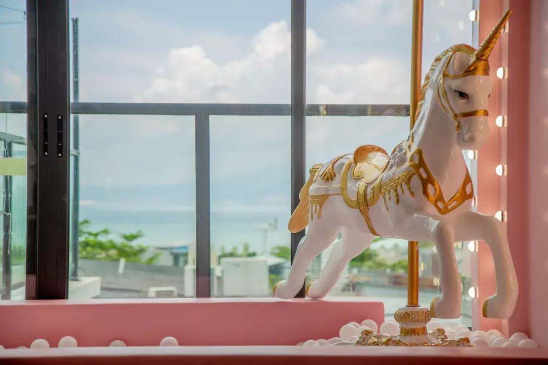 【周六不加价】¥988元一口价抢惠州巽寮湾亚诺度假孟菲斯海岸五房别墅,畅享波波池+街机+桌上冰球+Swich+KTV+麻将!可加价升级用暖水泳池、可升级多款主题墅 【周六不加价】¥988元一口价抢惠州巽寮湾亚诺度假孟菲斯海岸五房别墅,畅享波波池+街机+桌上冰球+Swich+KTV+麻将!可加价升级用暖水泳池、可升级多款主题墅