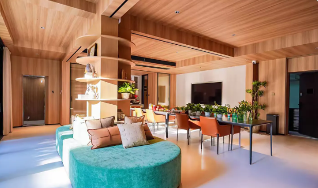 【周六不加价】￥3488元一口价抢惠州巽寮湾亚诺度假8房别墅，配套享独立KTV+台球+自动麻将+海景露台+滑梯等！团建轰趴性价比优选