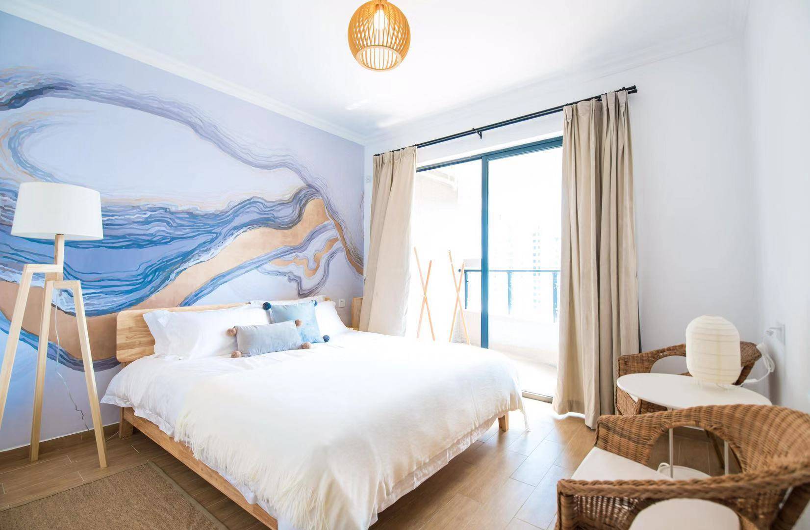 【惠州.酒店】春节一口价!498元入住惠州小径湾梵高的海主题公寓2房1厅~童趣、中式、地中海多种风格,无限次畅玩沙滩~!(购买截止时间2.17)