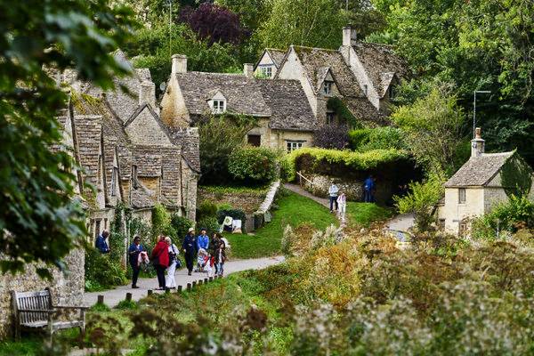 【英国】走进英格兰最美丽的村庄之一-百拜里bibury