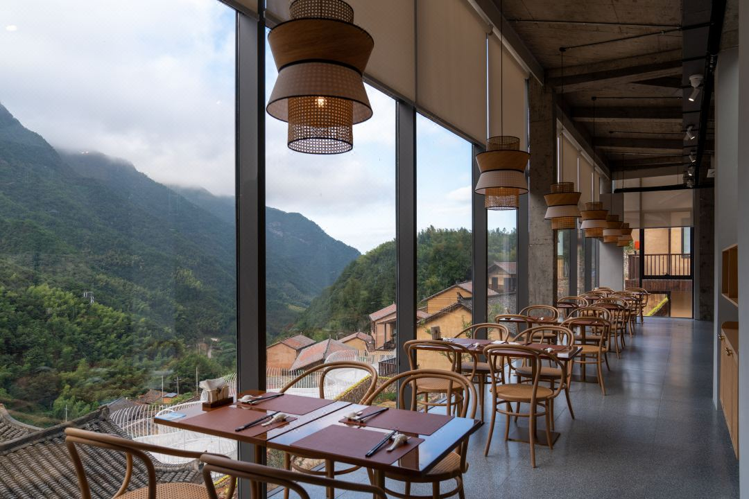 端午不加价！【丽水】2天1晚￥899起抢原舍揽树(松阳店)，含山景房+双早+伴手礼1份＋畅玩云朵儿童乐园，有效期至2025年8月30日【未预约，随时退】
