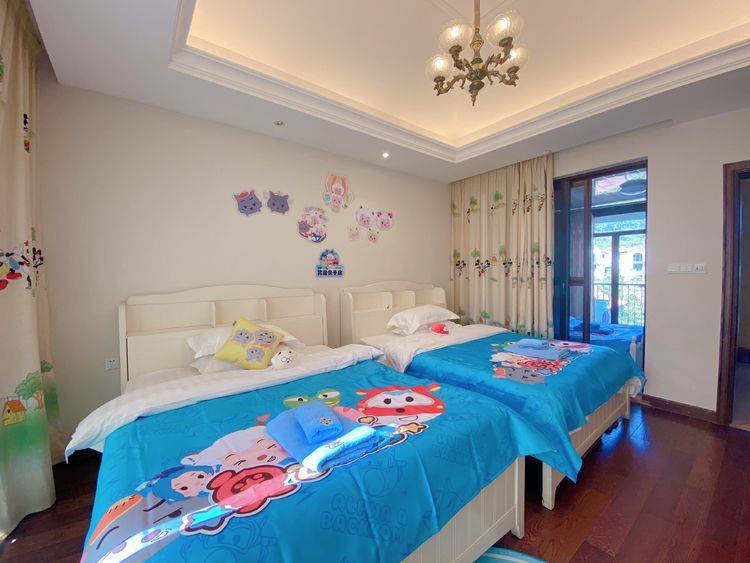 【惠州.酒店】富力养生谷 泡私家温泉!599元抢主题4房别墅~私家泡池+KTV+麻将~设备齐全,小木马、小帐篷、超萌宠~还赠送特色烧鸡一只,畅游天然大氧吧!(售卖时间至:2020.12.31)