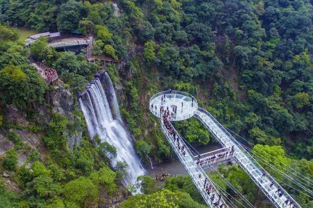 【古龙峡漂流】限时抢购 仅需158元 清远古龙峡国际赛道全程漂流(成人