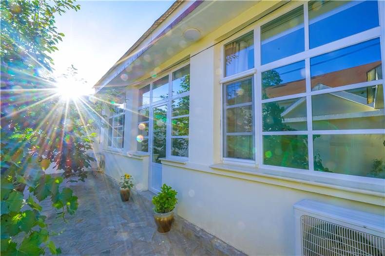 【河北·四季圣诞小镇】驿云·乡居(四季圣诞小镇)1号院/2号院任选住宿一晚+驿云营养早餐+免费畅玩艺术小镇/圣诞小镇+自助烧烤~