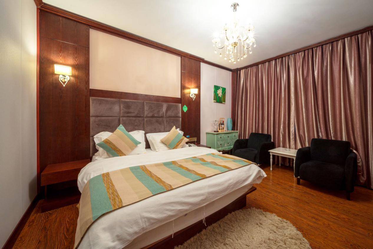 【安宁云涛温泉花园酒店】299元起抢蜂抢双人豪华套餐~度假胜地！森林温泉+住宿+私家泡池等，周末不加