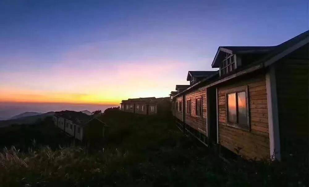 三明建宁金铙山高山小木屋1晚住宿双人金铙山景区门票套票双人早餐含