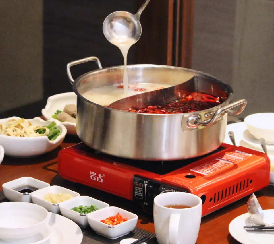 【惠州酒店】安心住·食无忧!周末不加收~¥499抢惠东富力希尔顿逸林酒店,豪华客房+2大1小自助早餐/下午茶2选1+高温矿泉按摩泡池+户外泳池+儿童波波球乐园及儿童天地棋类游戏等~(购买时间截止至4.29)