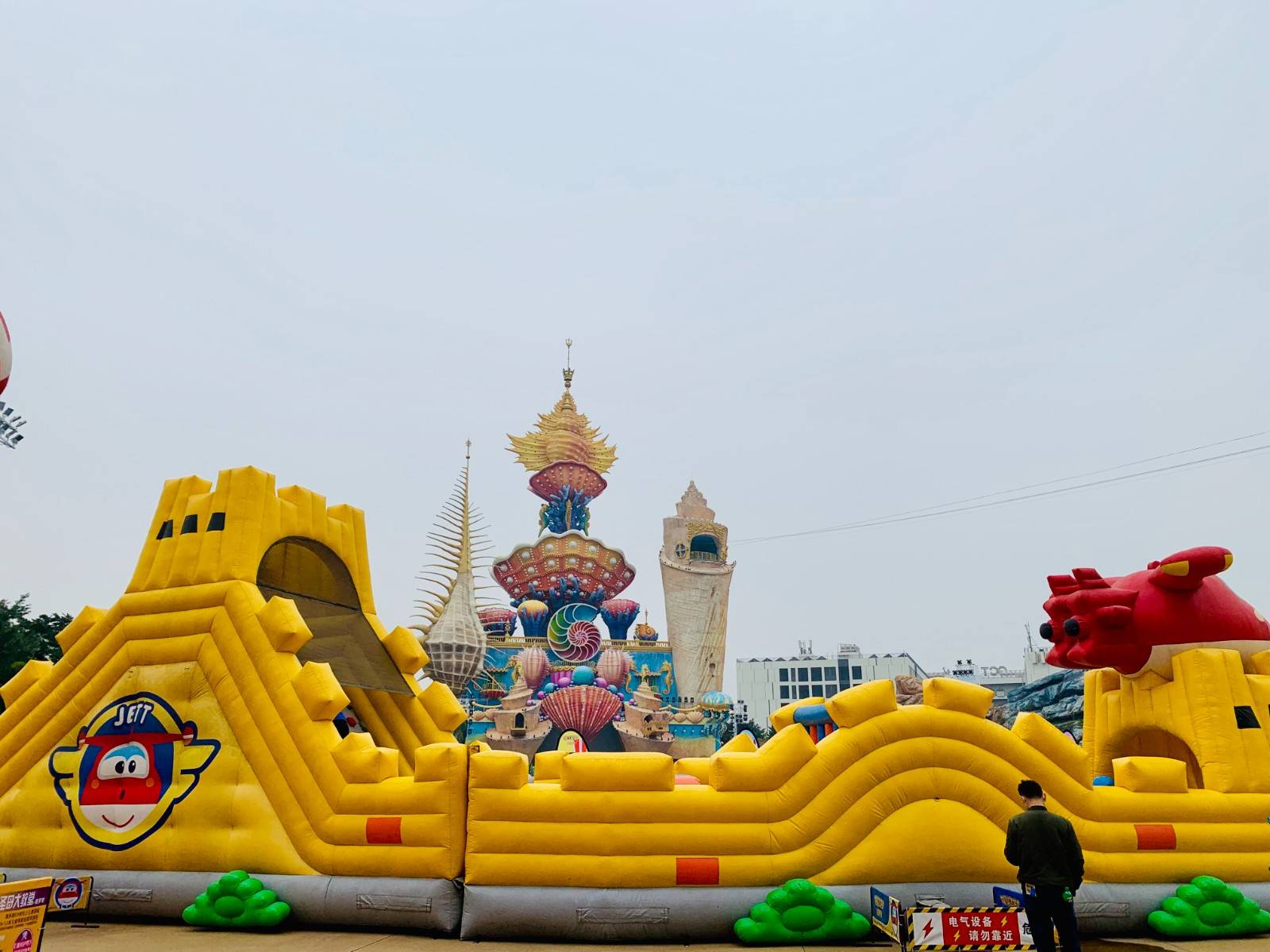 http://qnimg.zowoyoo.com/img/428098/1645683827298.jpg 【再见·超级飞侠,最后5天专场】49.9抢购1大1小或2大顺德华侨城PLUS-超级飞侠亲子亲子动漫嘉年华门票!使用日期(4月1-5日)