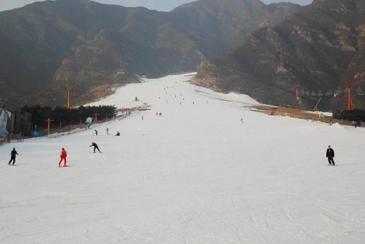 石京龙滑雪场-成人周五周六夜场滑雪票+雪具票