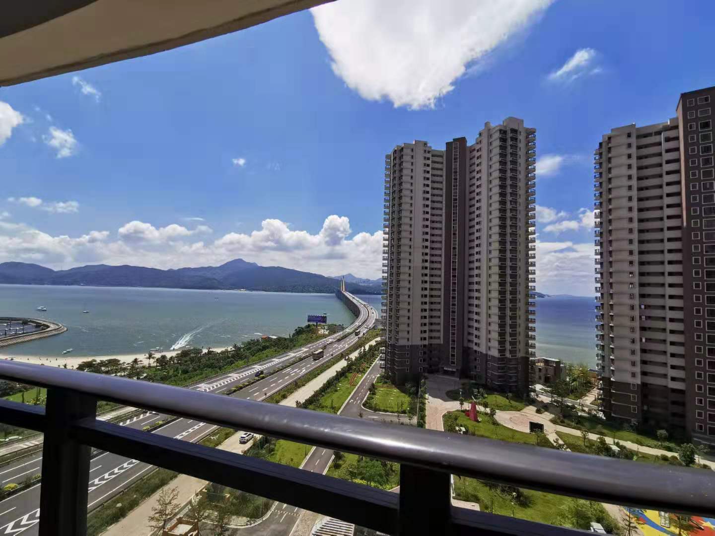 【惠州】所有平日周末不加价，168住广东唯一的原生态海滩豪华海景房，推窗见海，距海边仅5分钟！