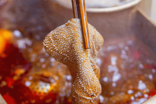 9.9元抢购价值84元三剑合璧双人体验套餐,边听音乐场live边吃火锅!