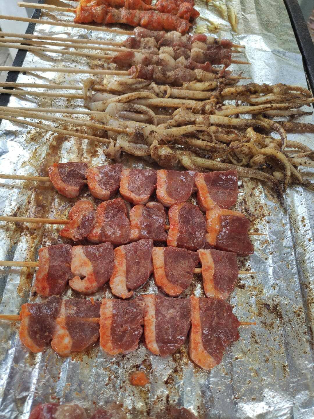 【嘉兴桐乡稻乡人家自助烧烤】全年周末节假日不加收~78元抢稻乡人家度假村门票+自助烧烤套餐!更是公司拓展、团建活动的好去处!1米以下免烧烤门票~走,带你吃肉肉去!