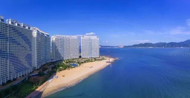 【惠州小径湾】1688元抢6房海景别墅，步行7分钟即可抵达铂金沙滩，享豪华室内设施，有效期到年底