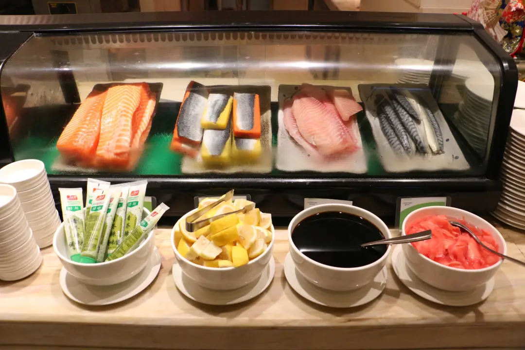 【五一欢乐游】¥699抢博罗佳兆业万怡度假酒店!双人自助早餐+晚餐,入住豪华房+室内泳池+干湿蒸~万豪旗下国际品牌!