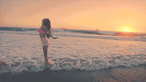 http://qnimg.zowoyoo.com/img/6247575/1779696290603.gif