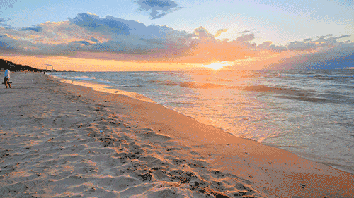 (面朝大海,观潮起潮落,海边拾贝壳)