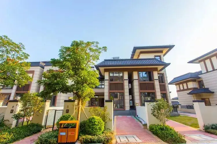 【春节专场不加收｜高端温泉美墅】￥2888壕包惠林温泉六房豪华温泉别墅！私家温泉泡池赠送1池水+KTV+自动麻将+烧烤炉+厨房一应俱全，泡千年历史硫磺温泉~团建聚会轰趴首选！（售至26.2.23）