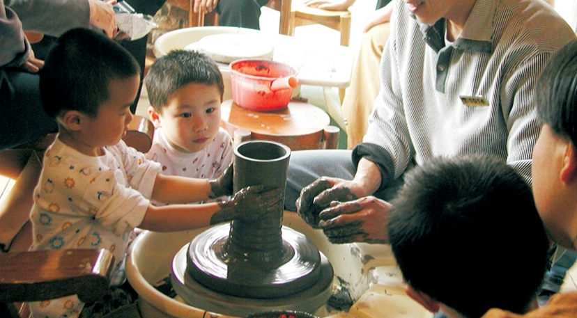 【闹市里20万㎡的仙踪密林】穿越热带雨林、探秘亚马逊海象鱼、重返侏罗纪...深圳青青世界459元=森林里的主楼标双+景区门票2张（含早）