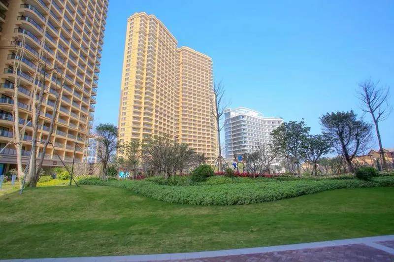 羡慕别人在海南岛踩着细沙踏浪 在广东惠州虹海湾,你也可以拥有这样的