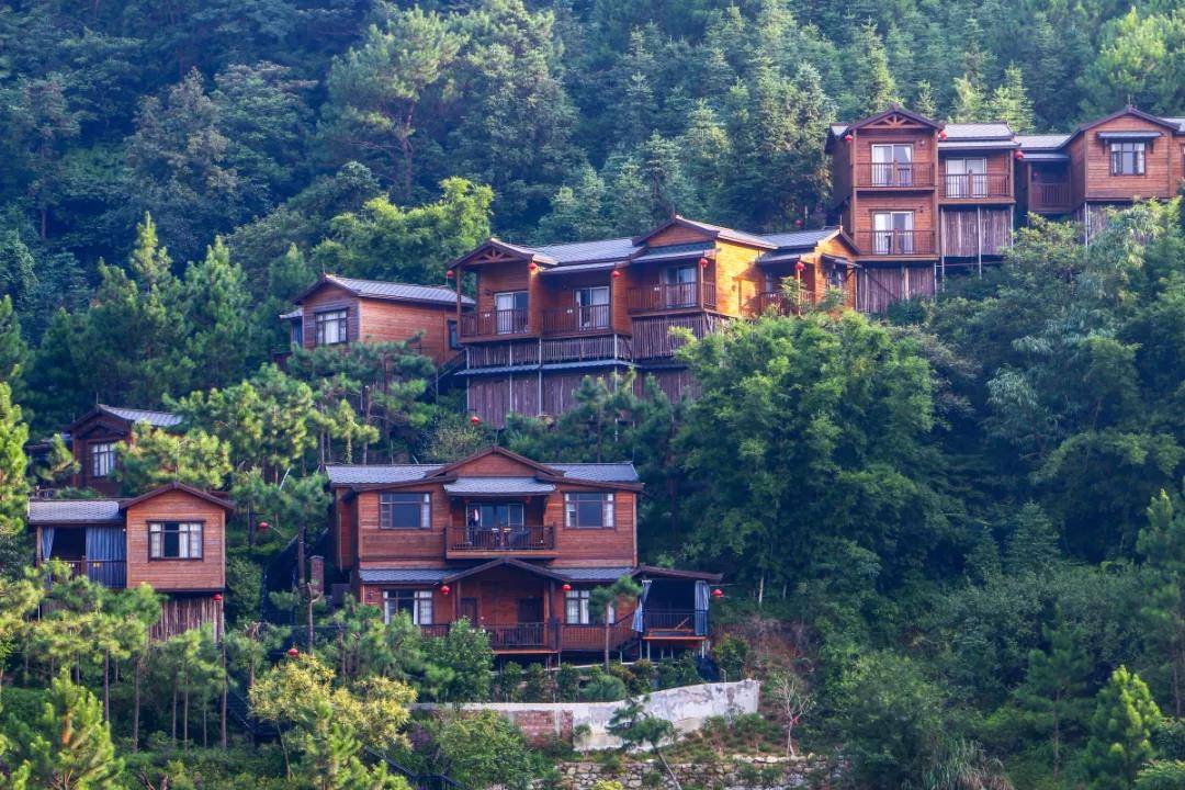 【旅游救市大促销】春暖花开,398元抢云浮新兴天露山双人自驾套票!