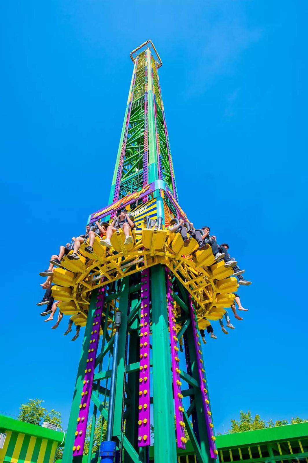 一票通玩多个主题~机动游戏 四季花海 科普王国 反斗乐园 开心牧场等