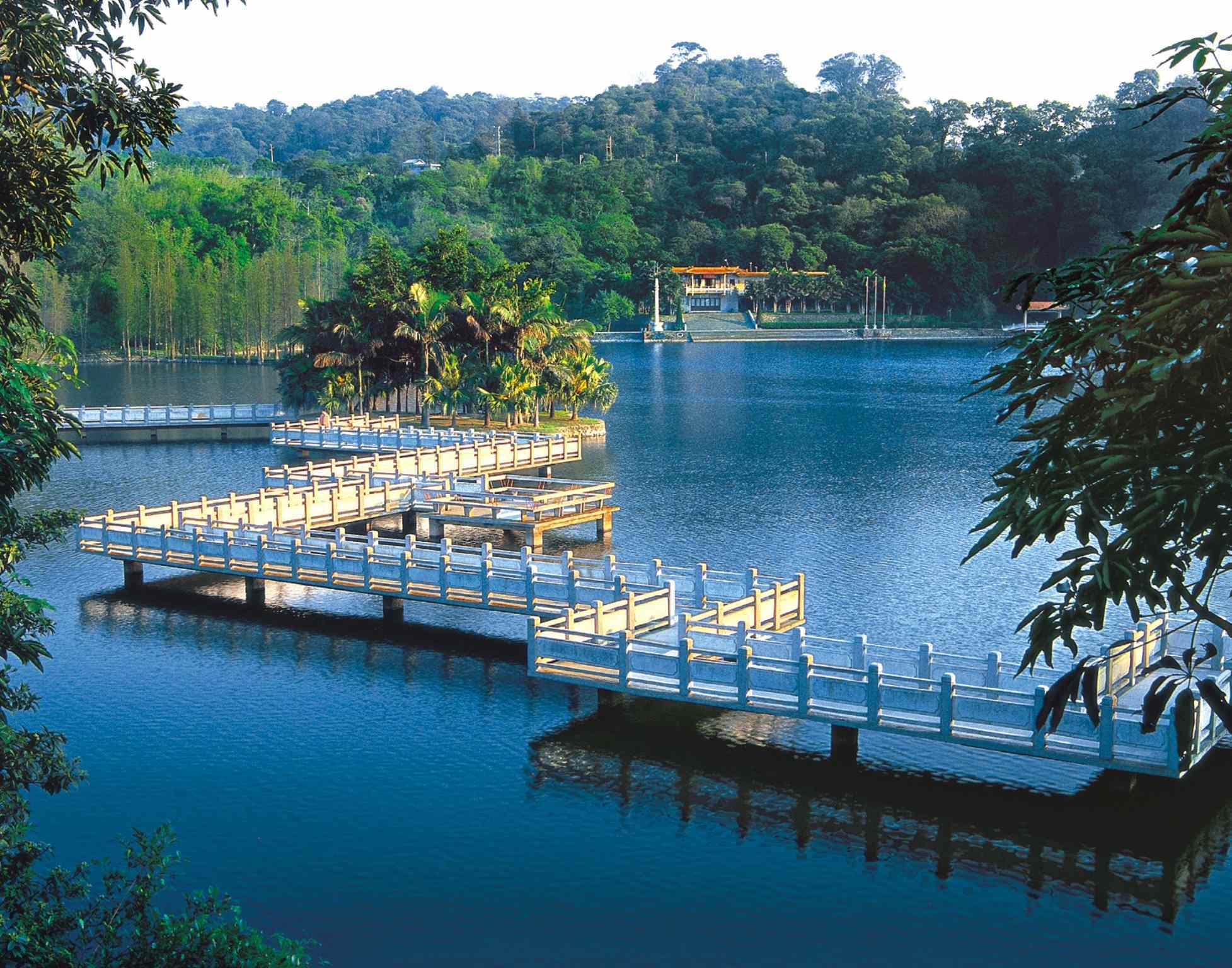 西樵山健身年卡,全年周末节假日不加收,南海观音祈福 宝峰寺许愿 白云