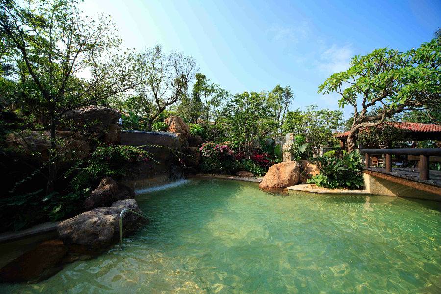 1 品质纯玩>广州出发清远美林湖温泉2天1晚跟团游,自助晚餐/火锅套餐