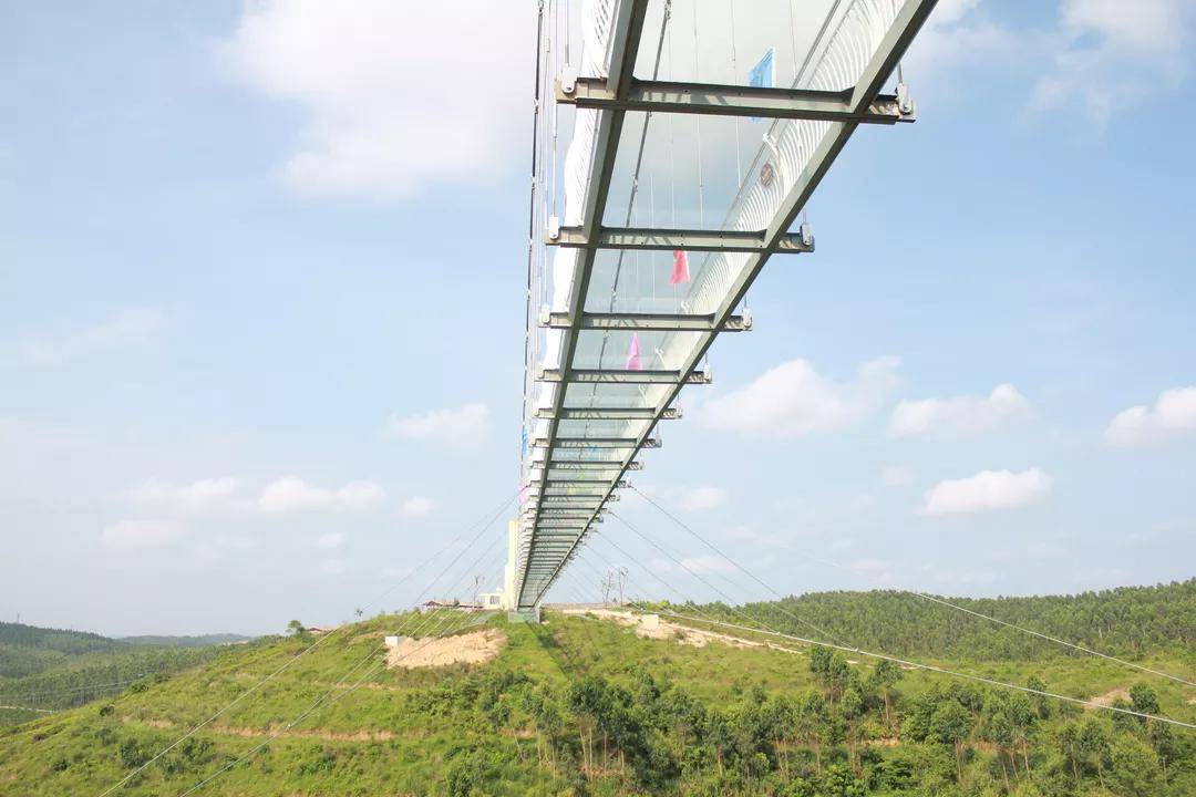 廉江玻璃桥图片