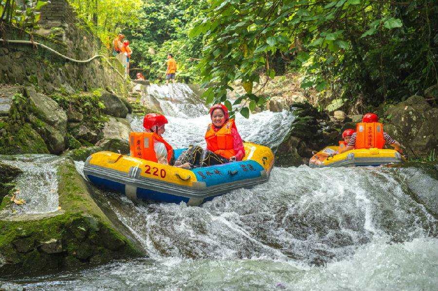 碧水峡高山漂流大床客房 勇猛漂2人 不含早