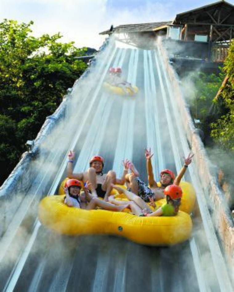 森波拉冰川水谷是广东首个以古"冰川文化"为主题的精品水上乐园,适合