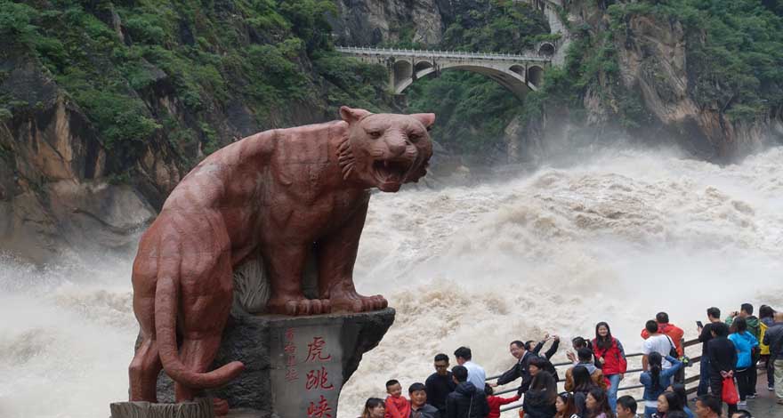 云南5天游景点_云南虎跳峡