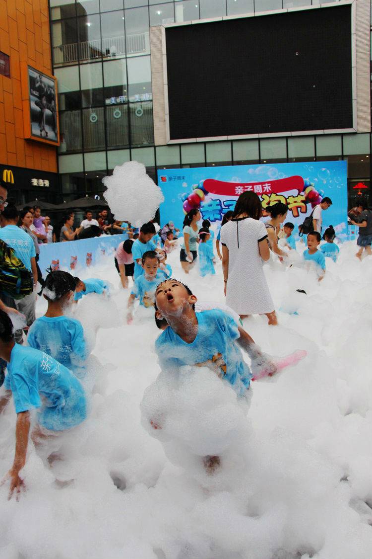 有时你无法想象一大波怀揣着童真的大朋友