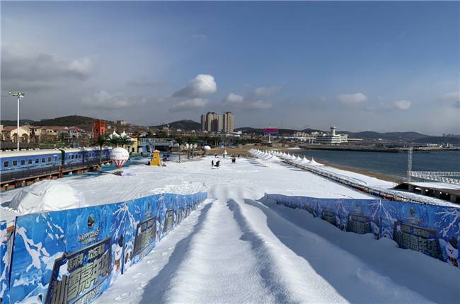 大连塔河湾冰雪嘉年华图片