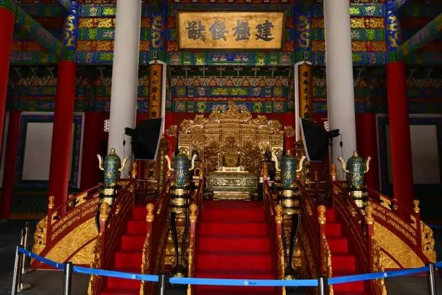 ▼ 古大宅 这里包含的景点很多,既有 "魏府, 恭王府, 江浙 徽州大宅"