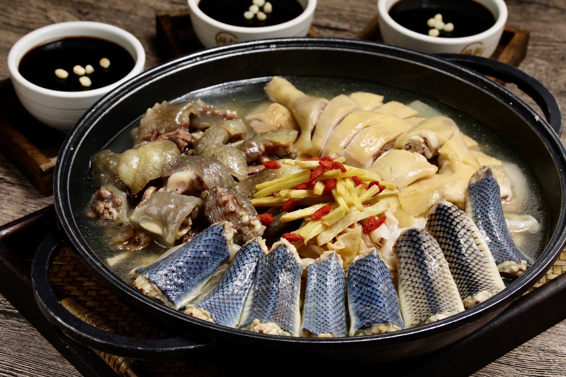 【广州市18店通用】158元抢榕记原价338元2-3人餐!