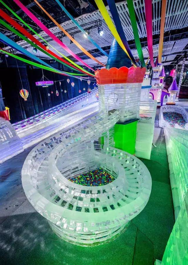 东莞华南mall欢笑天地【哈尔滨冰雪大世界成人票】【节假日通用票】