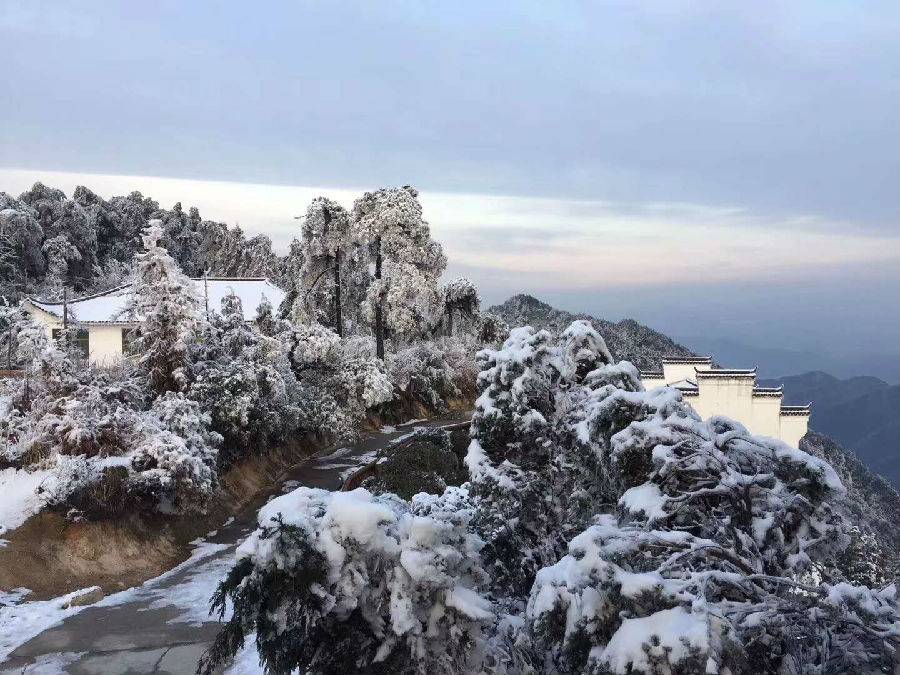 上饶葛仙山夜游灯光秀门票