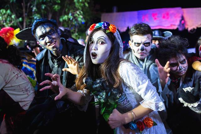 男女通用,大小同价!海洋王国海鬼节来袭!全新鬼屋惊悚亮相!