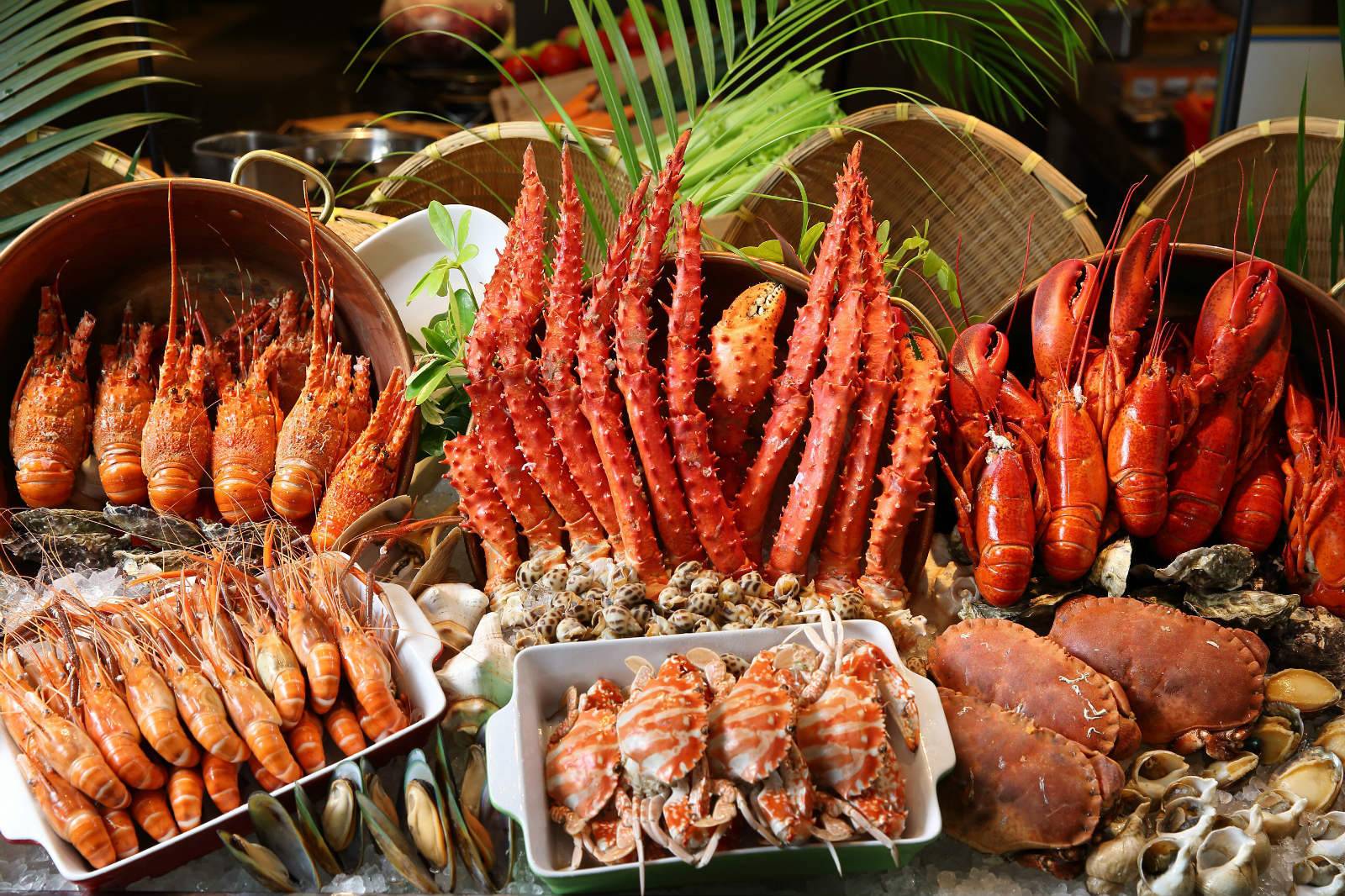 元两大两小豪华自助餐震撼来袭,无限海鲜,厚切刺身,美味甜点,品种多多