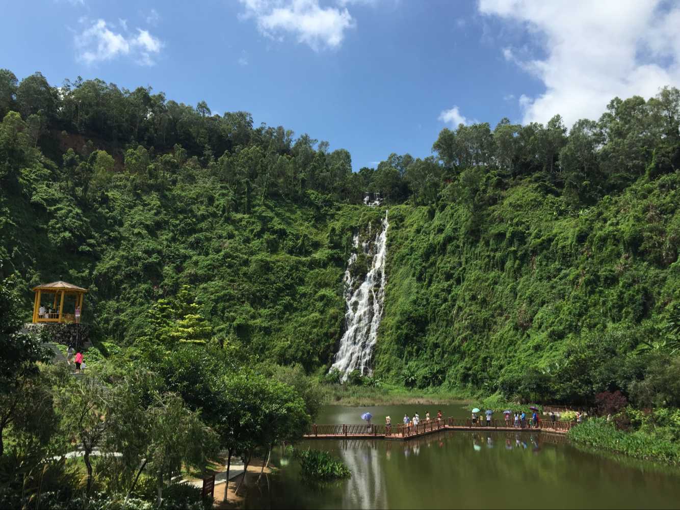 【搶購東莞】99元/套丨搶購水濂山樂民水上樂園2大1小套票,爬水濂山