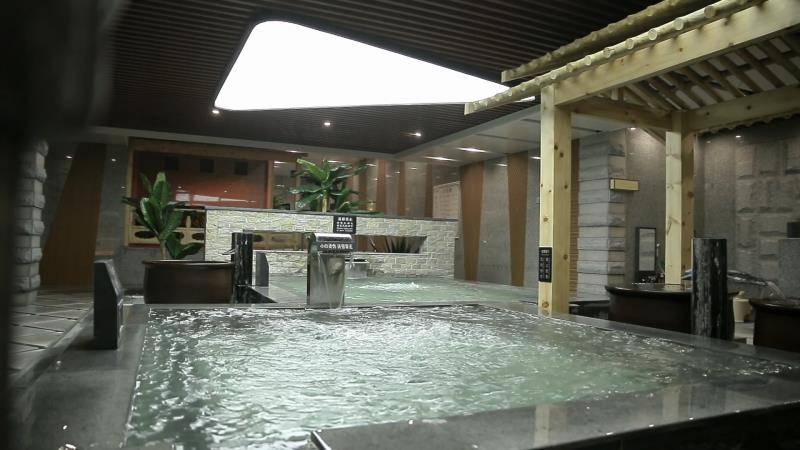 【9月特惠】199元享原价680元沐青汤泉青岛绿城店单人浴资票10张!