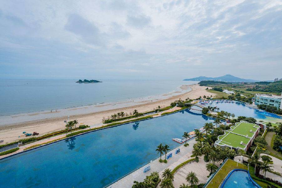 5万方全球至尊水晶湖(自费)