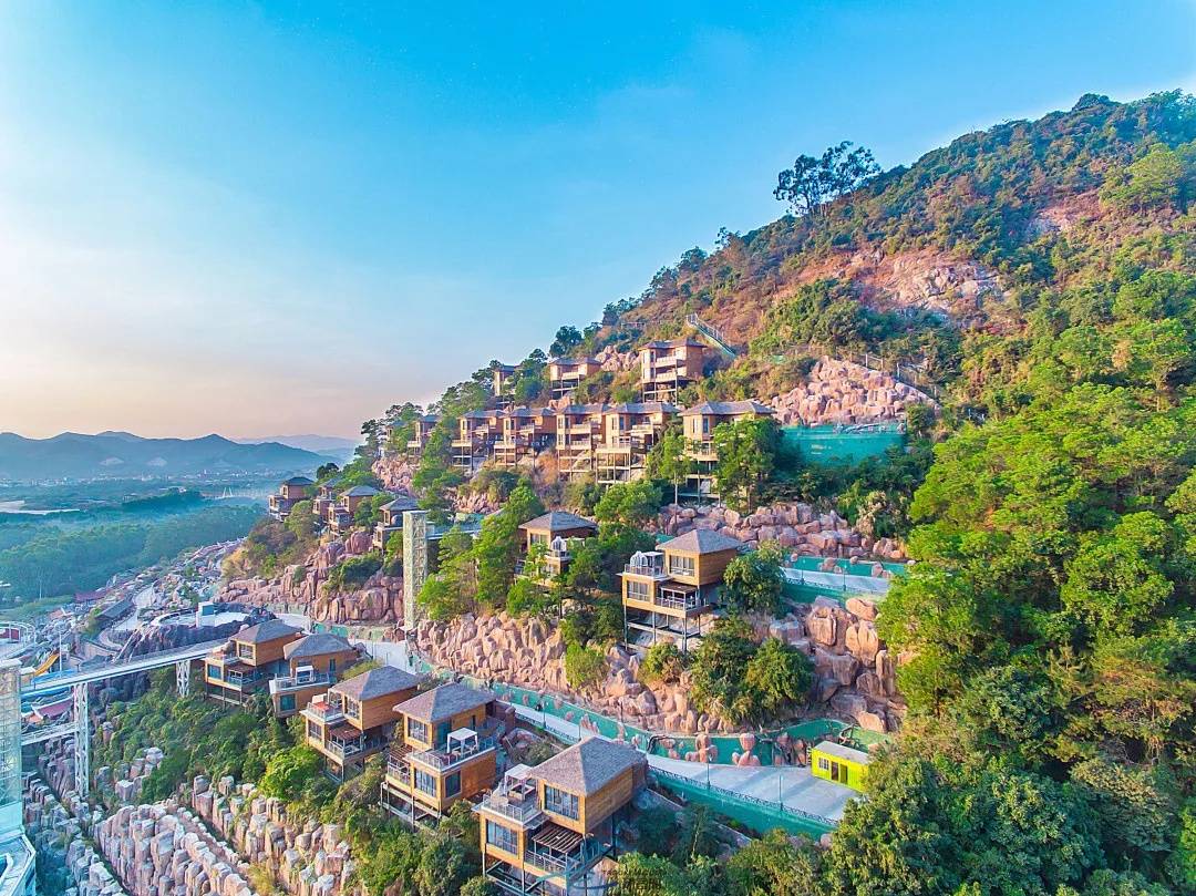 9抢福建省内首家半山阶梯式海水东南花都温泉