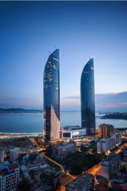 9享世茂云上厦门~送emall云上蓝精灵展~蓝精灵邀你与双子塔一起看厦门