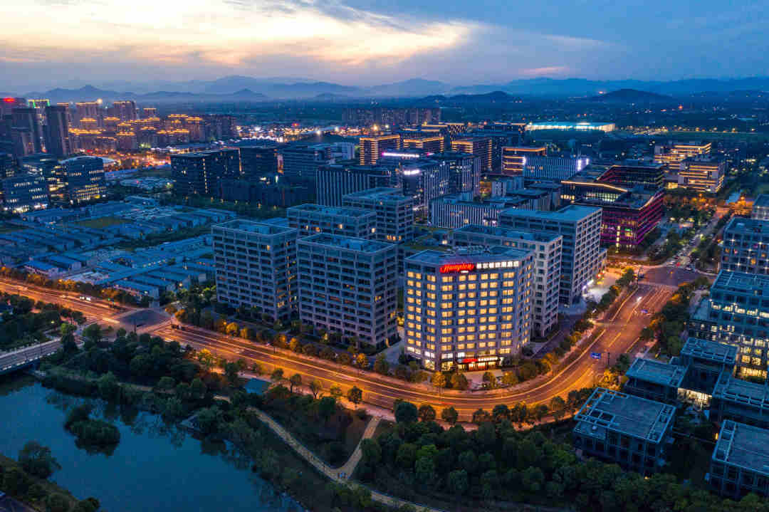 浙江399抢杭州未来科技城希尔顿欢朋酒店度假套餐周末使用不加收含