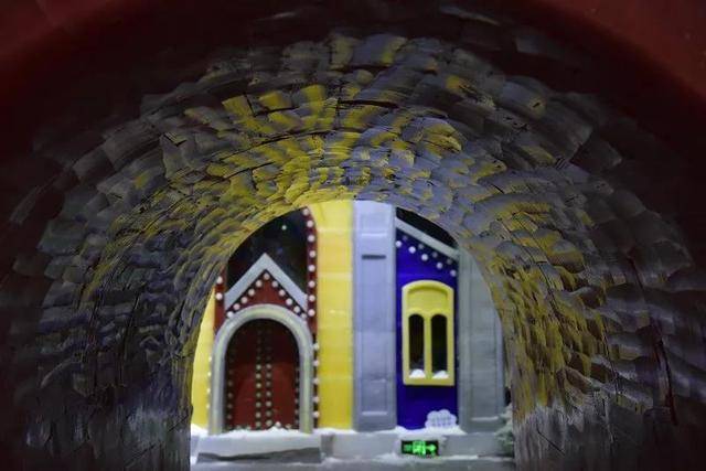 168=奇妙冰雪小镇 马哥孛罗自助餐1大1小套票~圆南方孩子冰雪梦