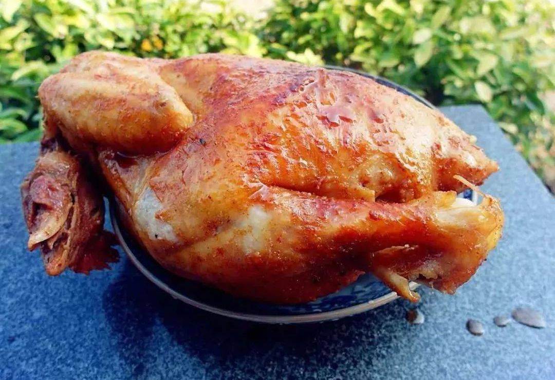 烧窑鸡,烤鱼,风味农家菜 等等,原味美食,地道奉上.